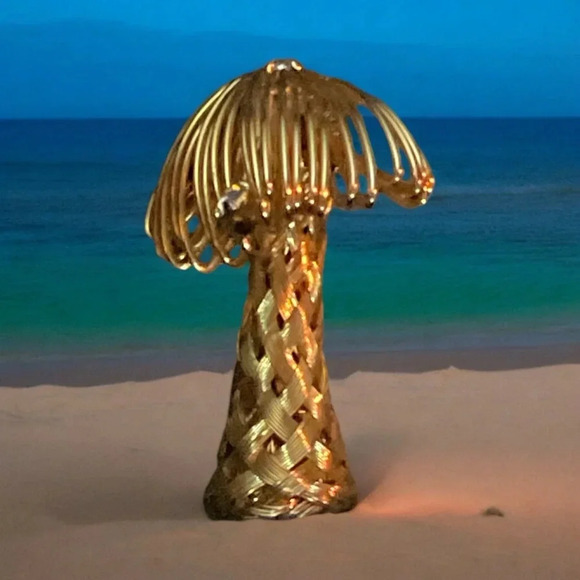 Vintage Rhinestone Palm Tree Gold Tone Wire Brooch - Picture 2 of 4